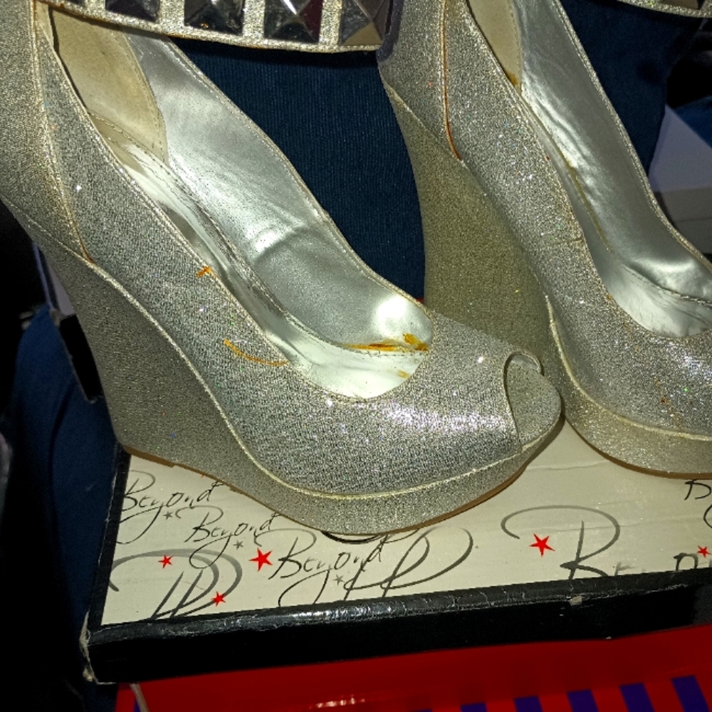 Shoes - Picture 2 of 2
